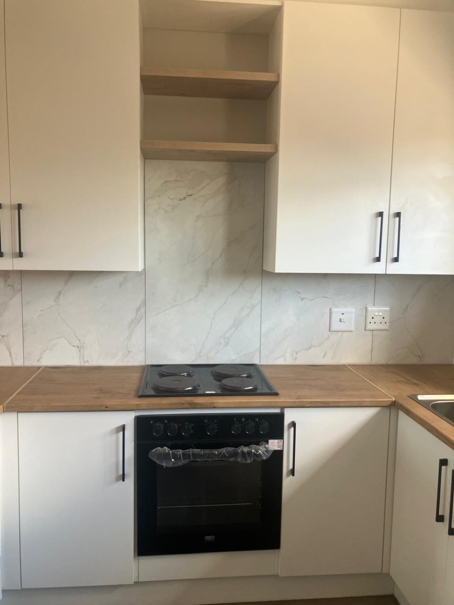 To Let 2 Bedroom Property for Rent in Windsor Park Eastern Cape